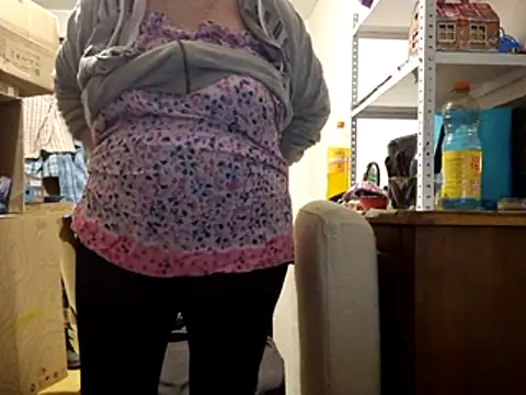 Samantha_Squirt@xh live sex cam