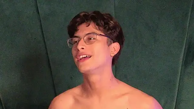 Aaron_Eze live sex cam