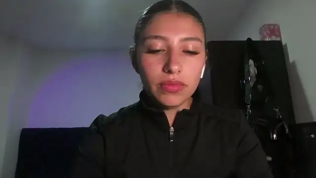 AliceTeenager___'s cam snapshot