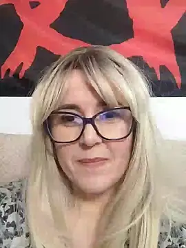 Amelialove42's cam snapshot