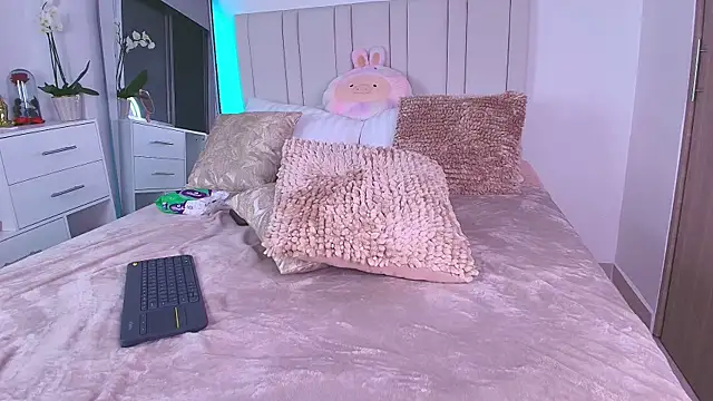 CamilleLynn's cam snapshot