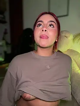 Zarahs_Blare1's cam snapshot