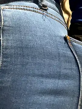 Mastres-femdoom-cucklod's cam snapshot