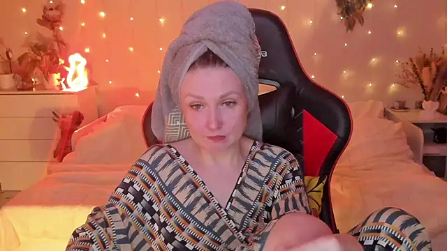 desperatehousewife__'s cam snapshot