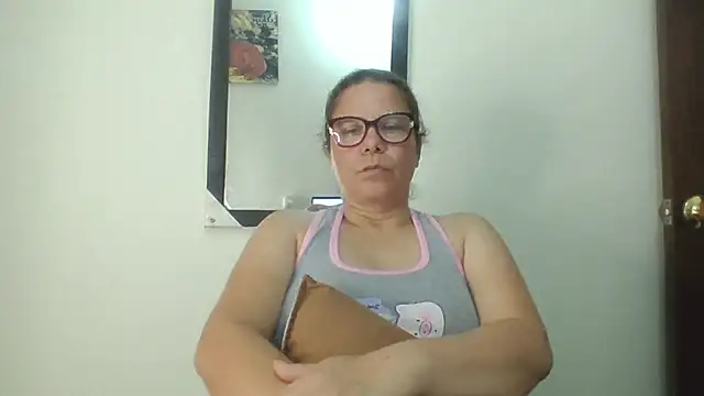 latinamaster's cam snapshot