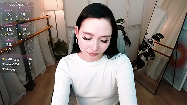 B_Monica_'s cam snapshot