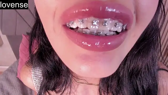 Miss_Charlottet's cam snapshot