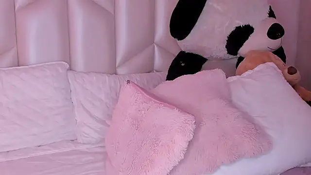 AlhanaRose's cam snapshot