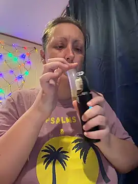 TheFishWife's cam snapshot