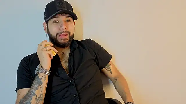 RomanBlack_'s cam snapshot