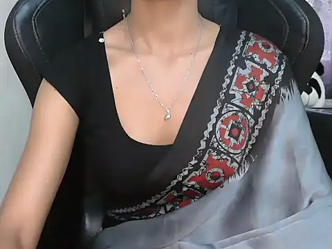 Richa_Patel's cam snapshot