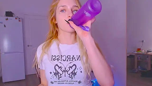 sailormoon666_'s cam snapshot