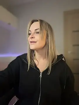 SashaRock's cam snapshot