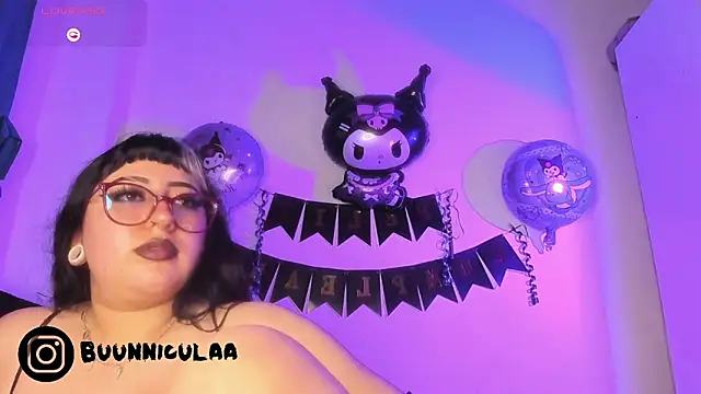 larissa01_'s cam snapshot