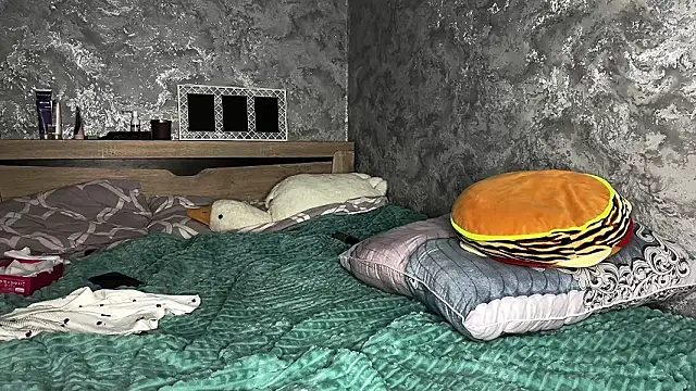 SoofiFlame's cam snapshot