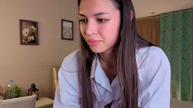 NeliaBermea live sex cam