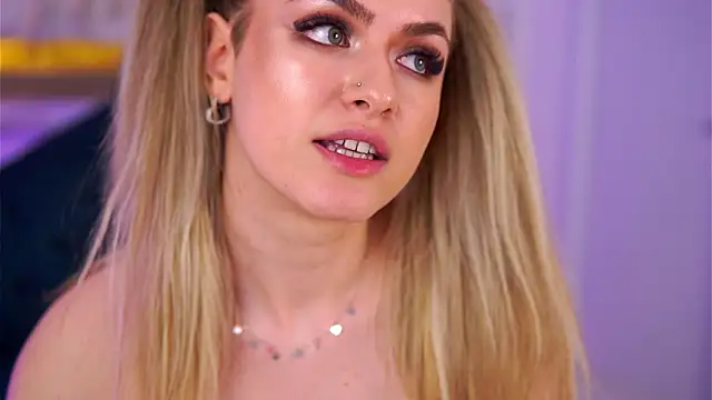 NayaQuinn's cam snapshot