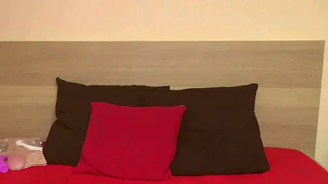 KendraLux live sex cam