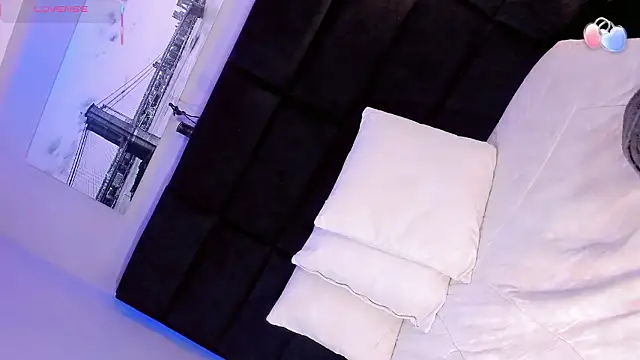 Ana_Paaula23's cam snapshot