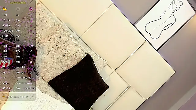 Zoe_Leyre's cam snapshot