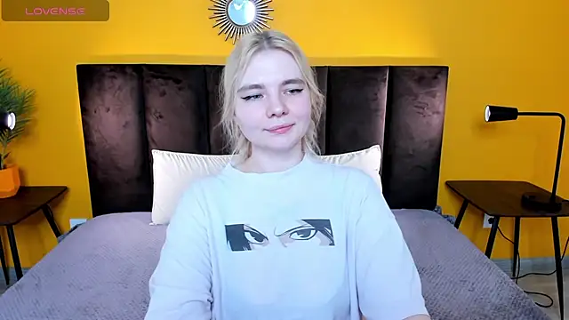 RuthBryant's cam snapshot