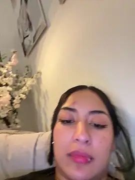 Rae_Lil_White's cam snapshot