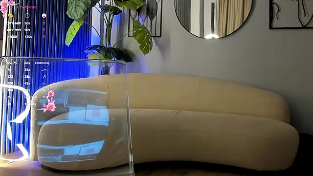 HottieLillyXXX's cam snapshot