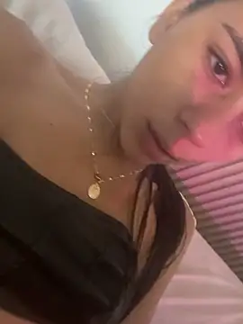 Lilybeeth live sex cam