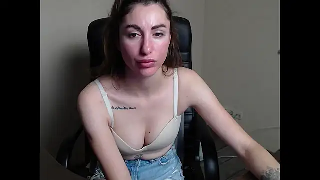 cammila_horn's cam snapshot