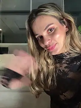 cuteluci_ live sex cam