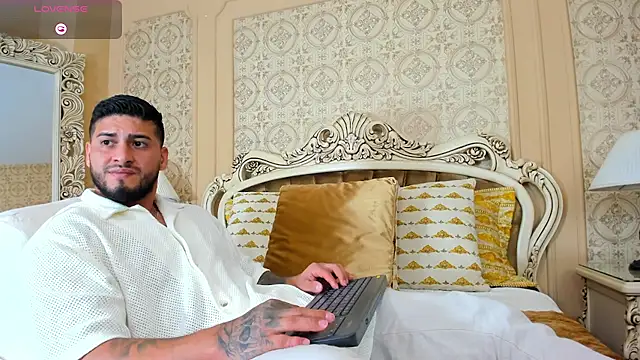 aquiles_01 live sex cam