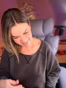 MaiseKnox live sex cam