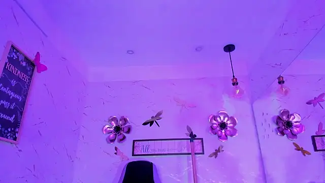 Natasha-Adams's cam snapshot