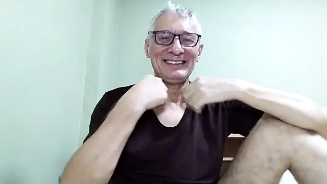 BIGUNCUTHARDCOCK live sex cam