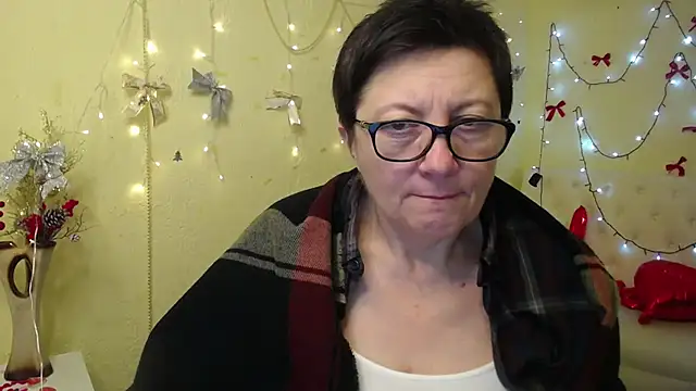 EmilyL0ve's cam snapshot