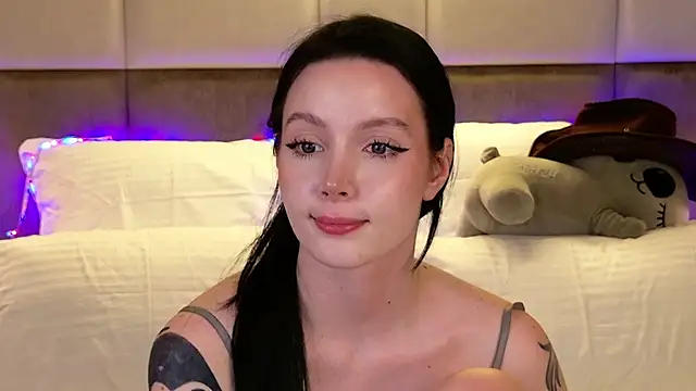 Goldy_Stark's cam snapshot