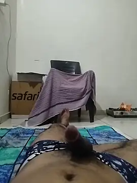 dhruve2010 live sex cam