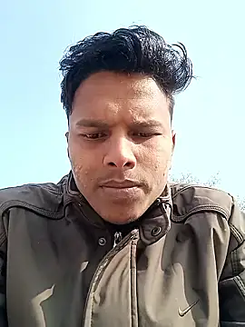 JOHN_IS_LIVE live sex cam