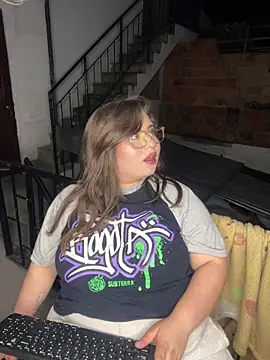 Kitty_Bms_'s cam snapshot