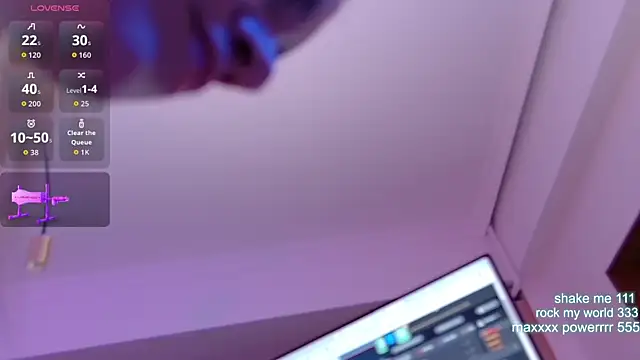 CutiePie69__ live sex cam