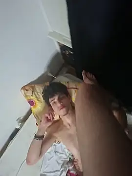 young_swisscouple's cam snapshot