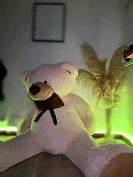 Zarahs_Blare1's cam snapshot