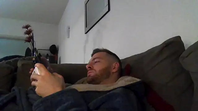 cheekycherryx's cam snapshot