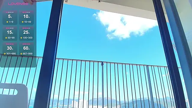 minamoons live sex cam