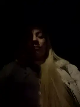 viktoria_davis_'s cam snapshot