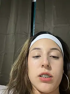 lriana_miller's cam snapshot