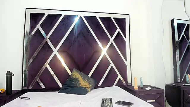 sharithasm live sex cam