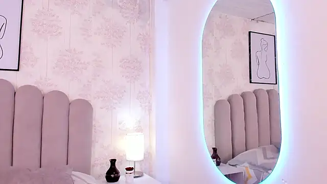 ShaynaHosk live sex cam