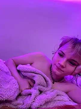Cutiepiespanks live sex cam