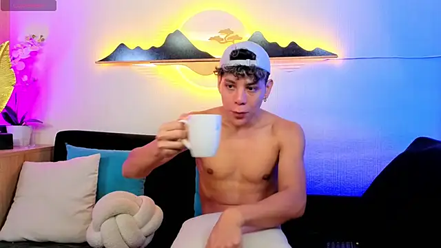 Almiboys's cam snapshot